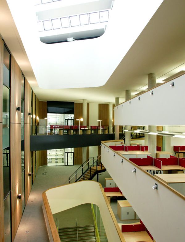 Timber slat walls at Building 85, Southampton University by BCL Timber Projects