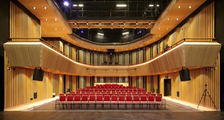 BCL Wooden slatted walls at York St John University