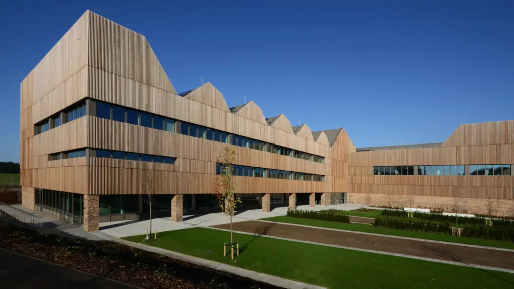 External Wall Panel Systems for Norwich Medical Research Building